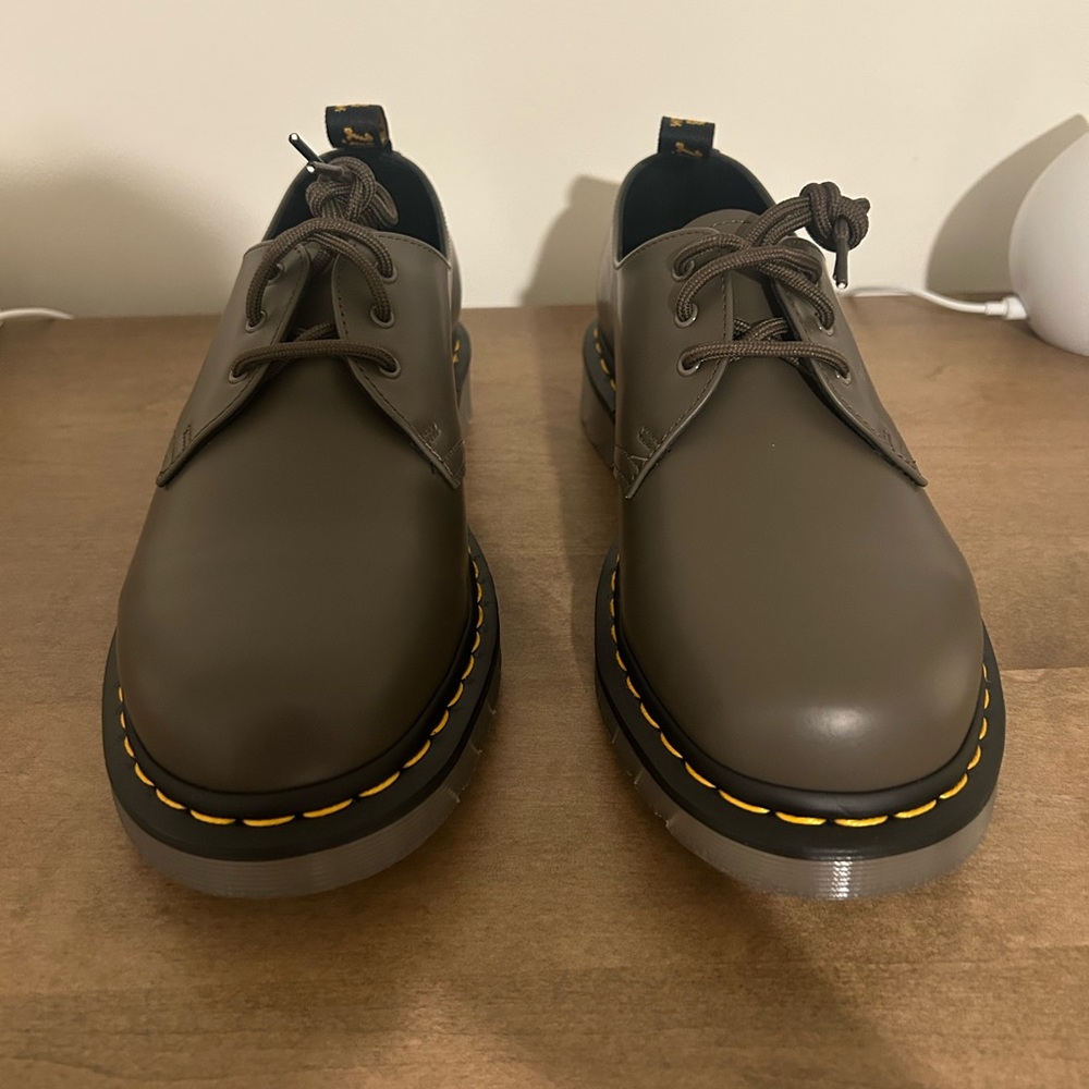 Dr. Martens Women's 1461 Iced Smooth Leather Oxford Shoes in Khaki Grey - Picture 6 of 9